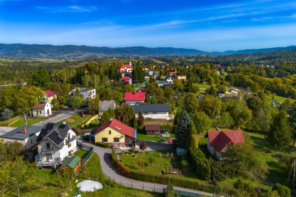 Urokliwy dom z widokiem na góry